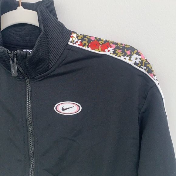 Nike Zip Up Floral Detail Track Jacket - Picture 4 of 10